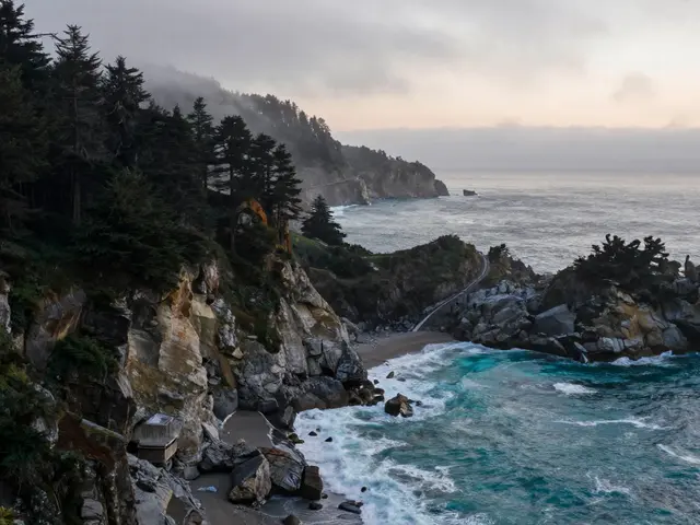 Esalen Institute Guide: Transforming Your Life in Big Sur
